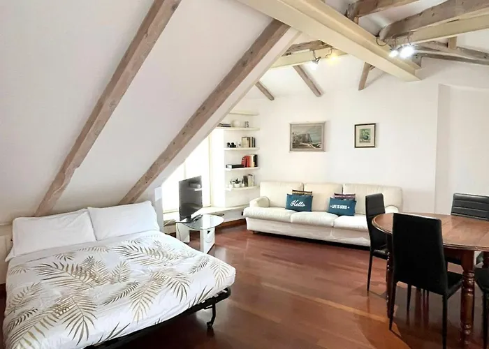 Accomodo MIL68 Loft Centro Storico